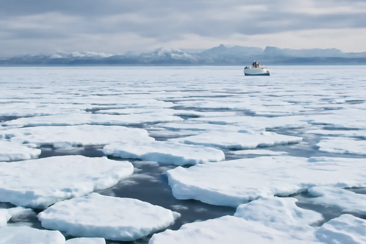 Banquise dérivante sur la mer d'Okhotsk au large d'Abashiri en hiver